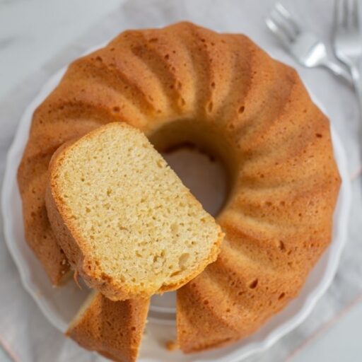 Perfect eggless sponge cake by Morisha